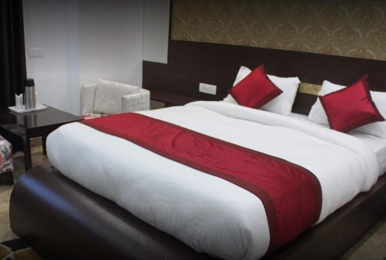 Hotel Golden Tulip Purnia Ngoại thất bức ảnh